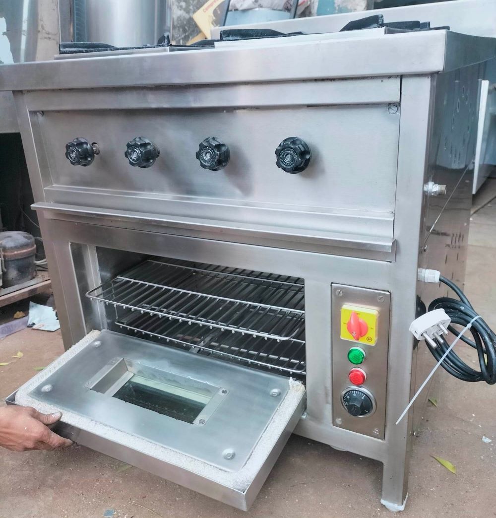 Four Burner Continental Range